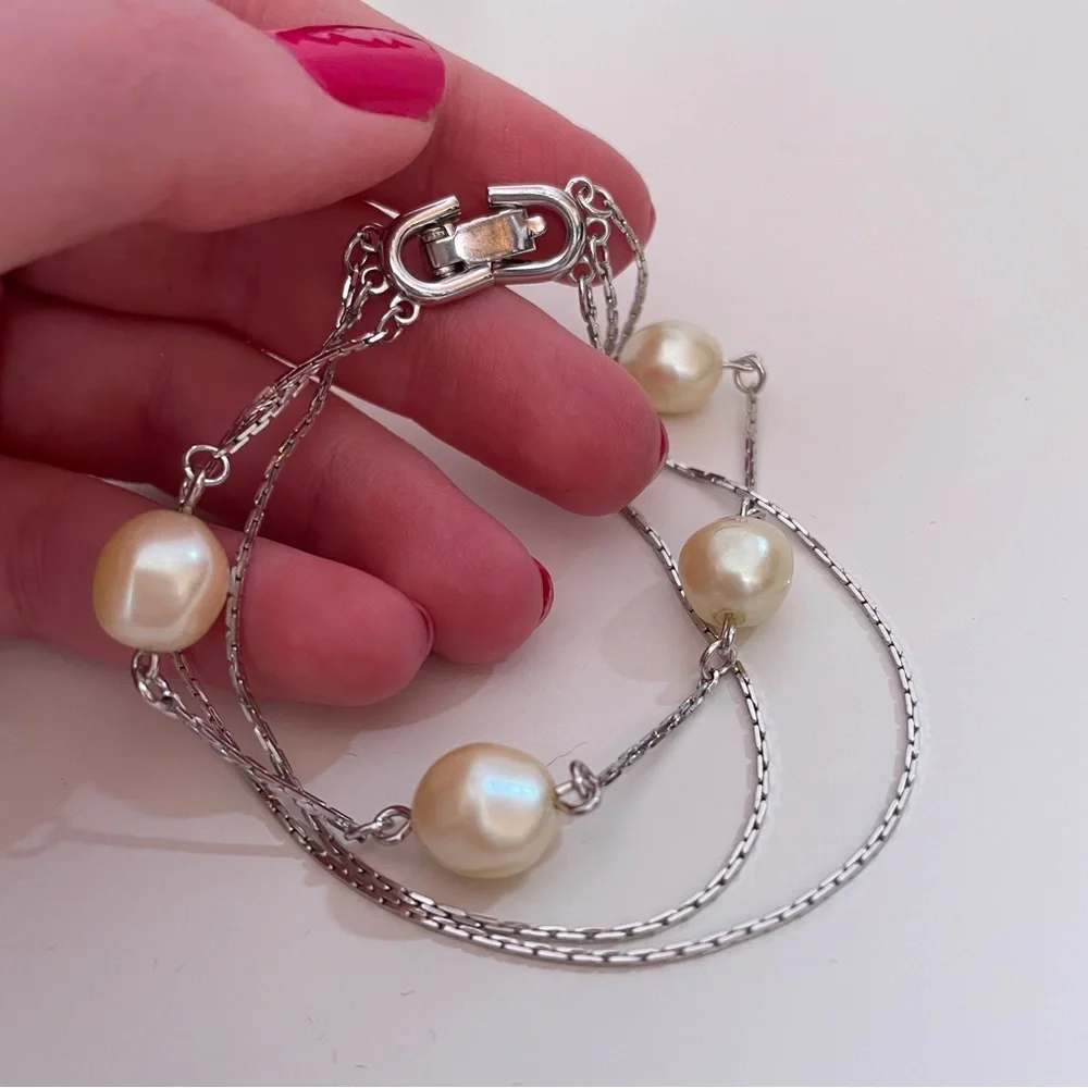 Vintage 80’s MONET Faux Pearl MermaidCore Bridal Preppy Classic Ballet Bracelet